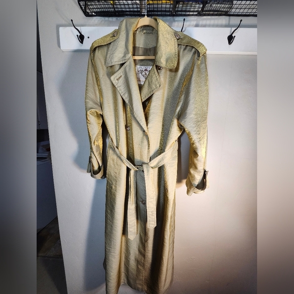 Laura wilson Jackets & Blazers - Laura Winston Gold Metalic Vintage Maxi Trench Coat Sz 14